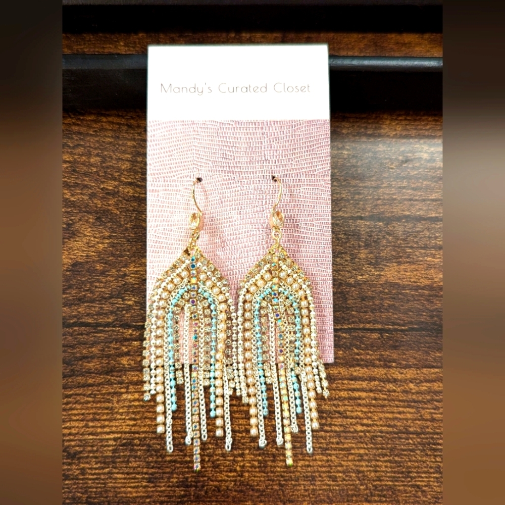 NWOT Gold/Gemstone/Pearl Fringe Earrings